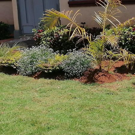 The Rhine Guest House - Eldoret Esterno foto