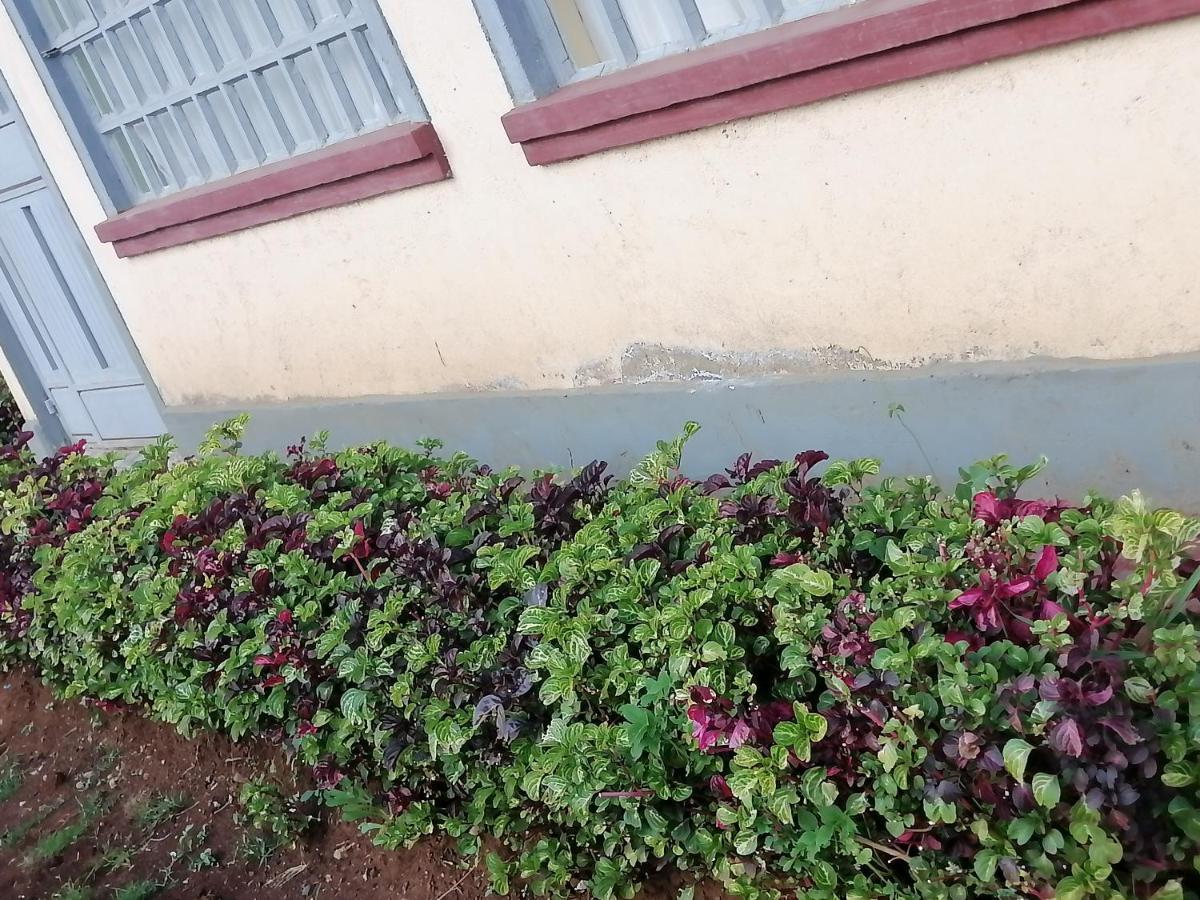 The Rhine Guest House - Eldoret Esterno foto