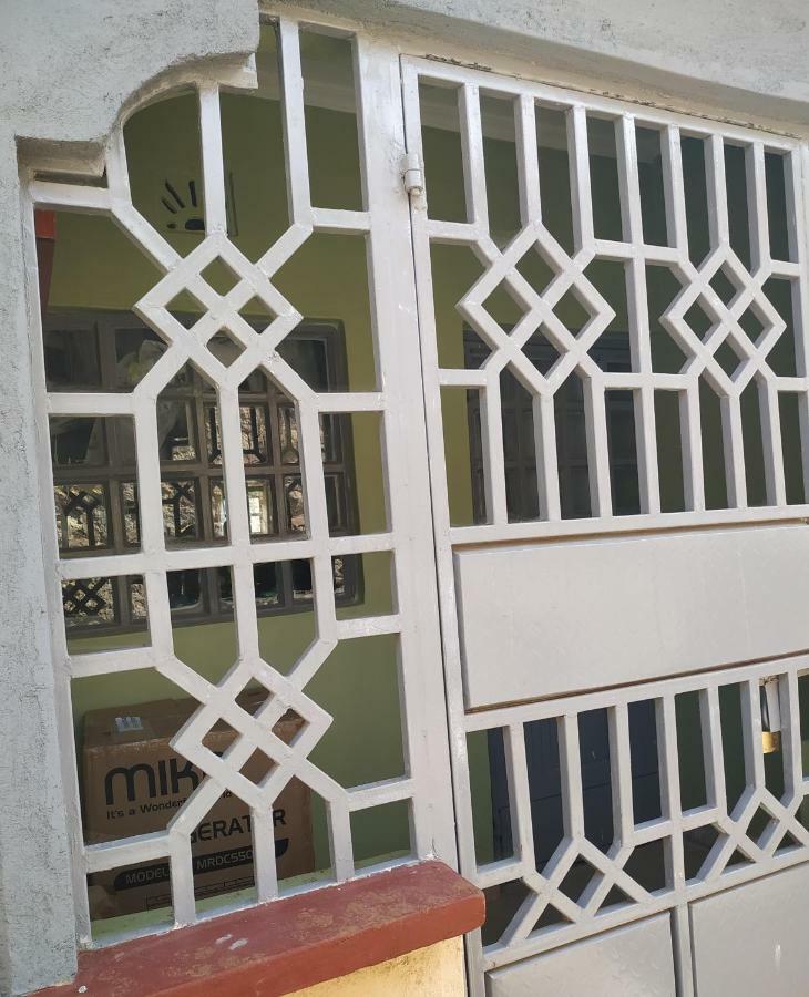 The Rhine Guest House - Eldoret Esterno foto